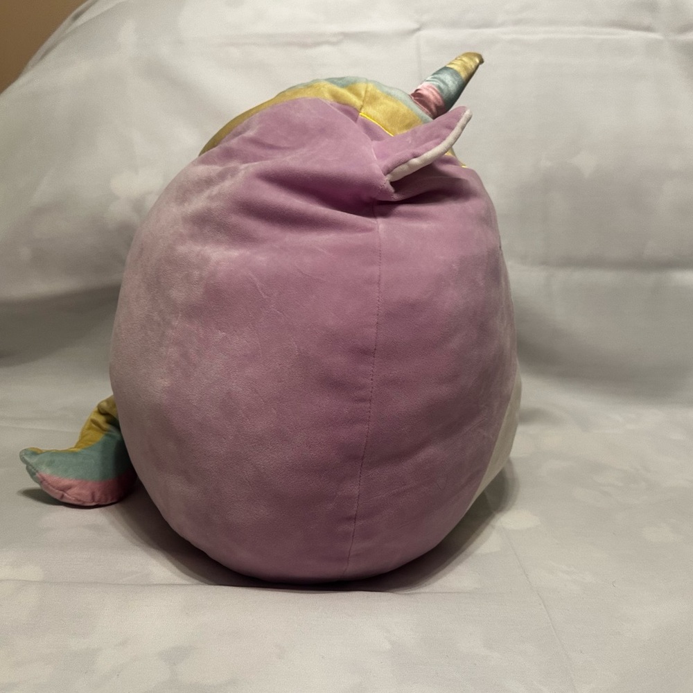 SQUISHMALLOW - Picture 3 of 3